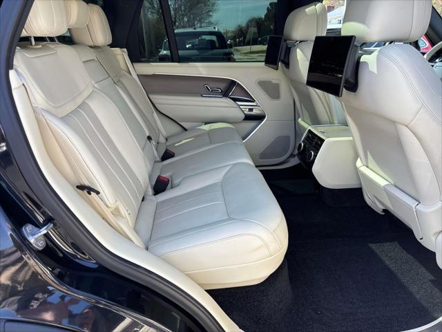2023 Land Rover Range Rover - $99,900