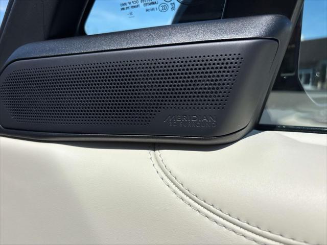 2023 Land Rover Range Rover - $99,900