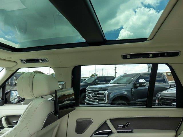 2026 Land Rover Range Rover - $259,969