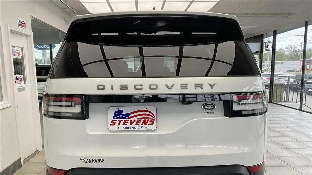 2020 Land Rover Discovery SE