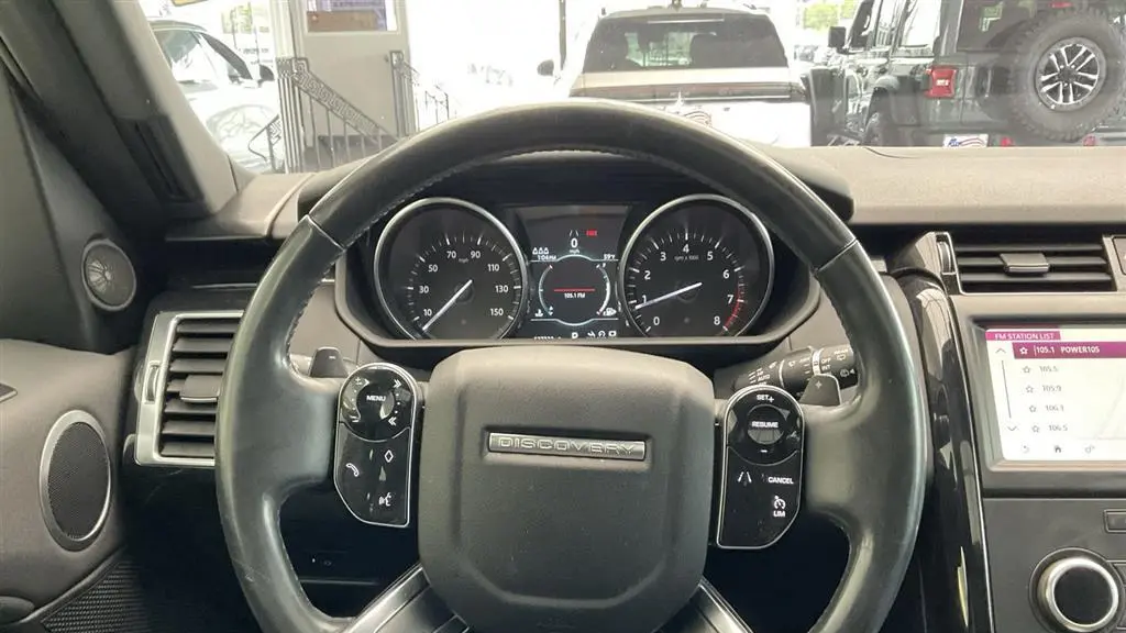 2020 Land Rover Discovery SE