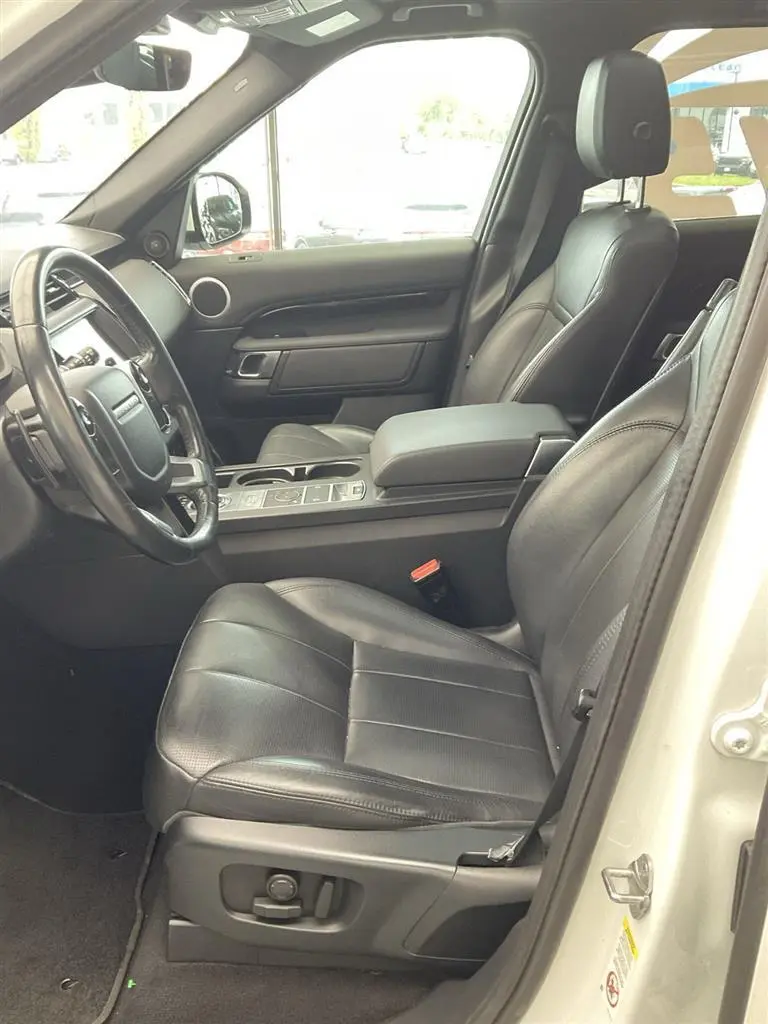 2020 Land Rover Discovery - $12,495