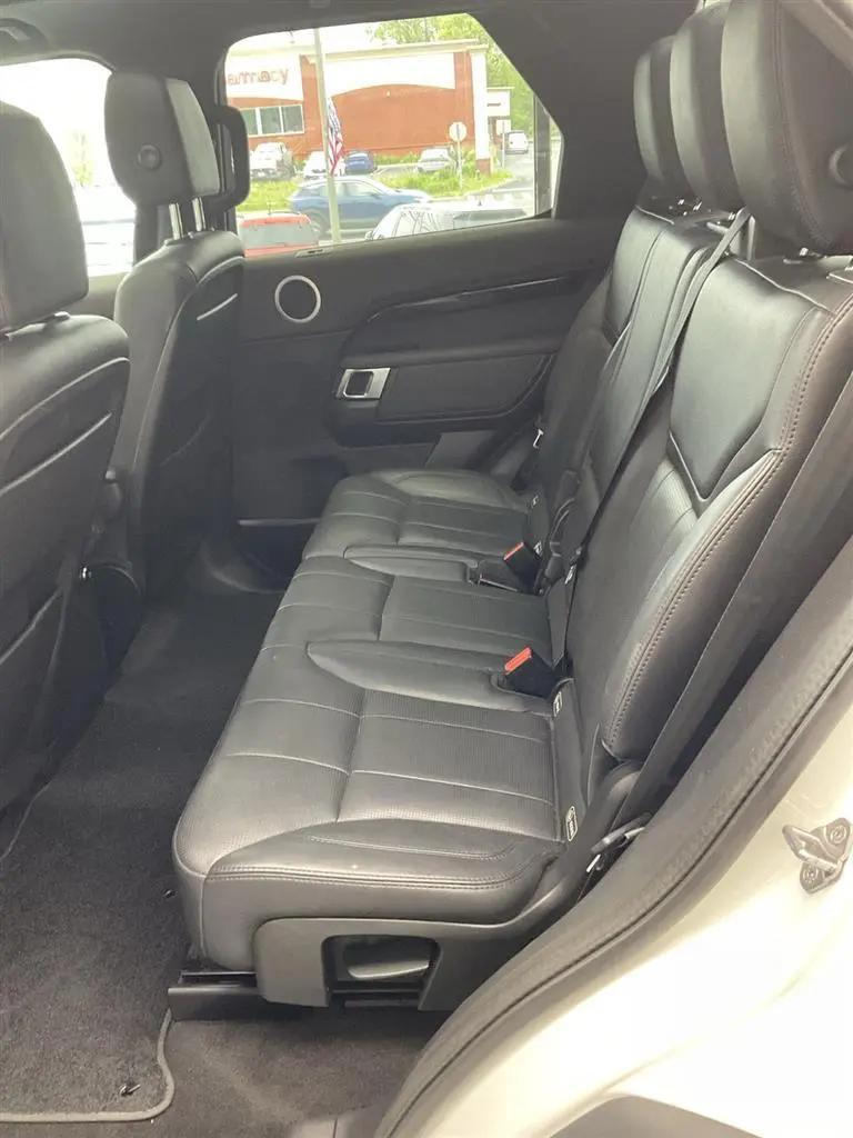 2020 Land Rover Discovery - $12,495