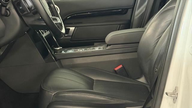 2018 Land Rover Discovery SE