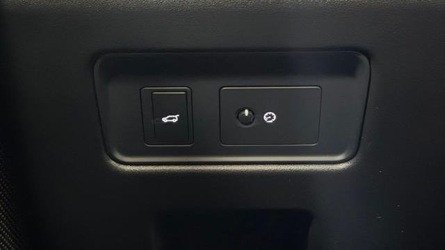 2018 Land Rover Discovery SE