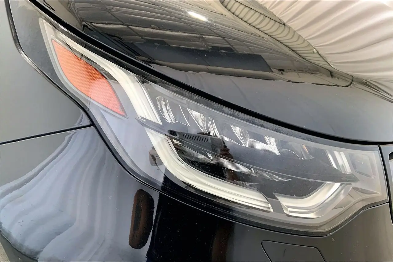 2020 Land Rover Discovery - $11,991