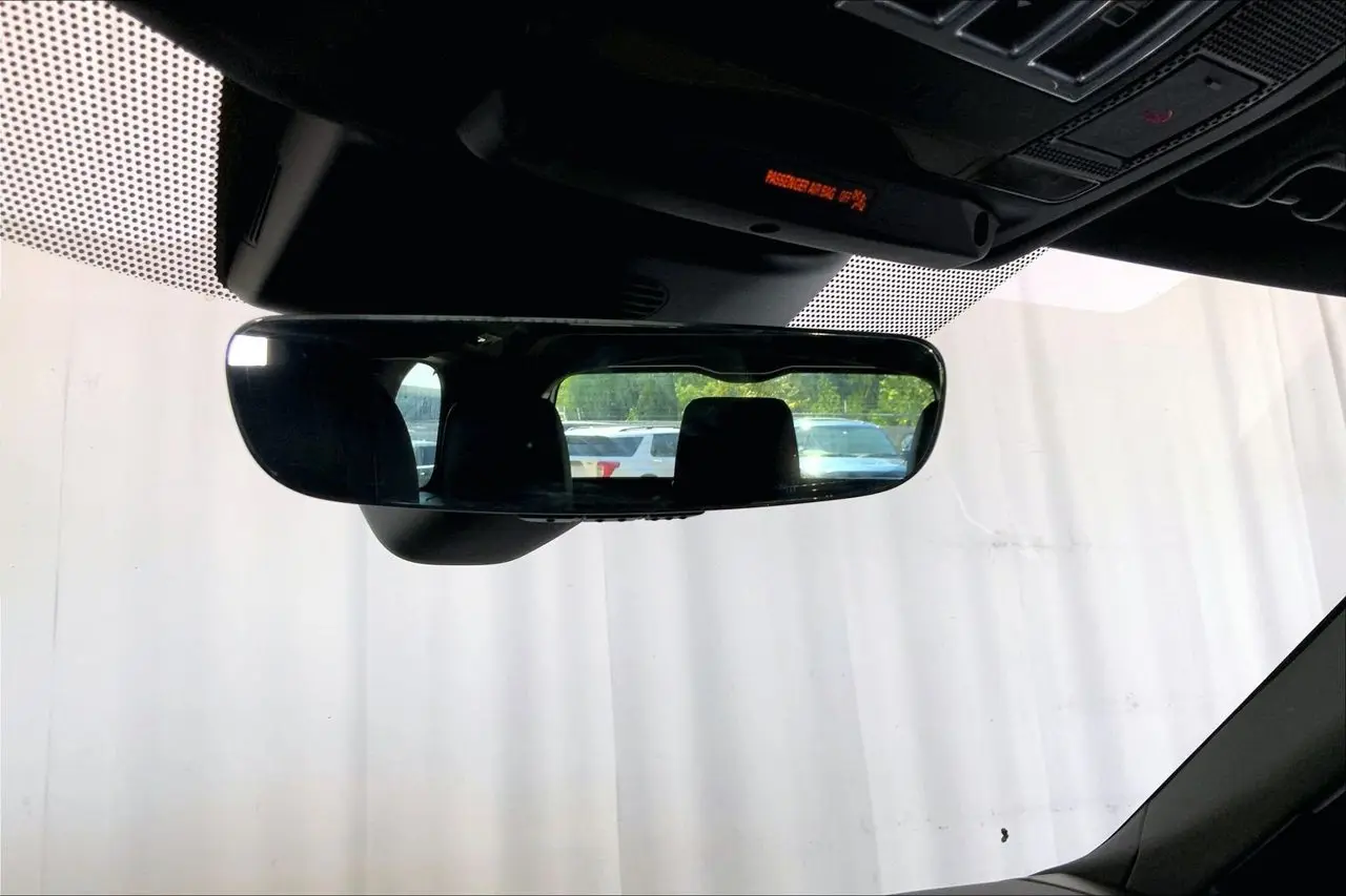 2020 Land Rover Discovery - $11,991