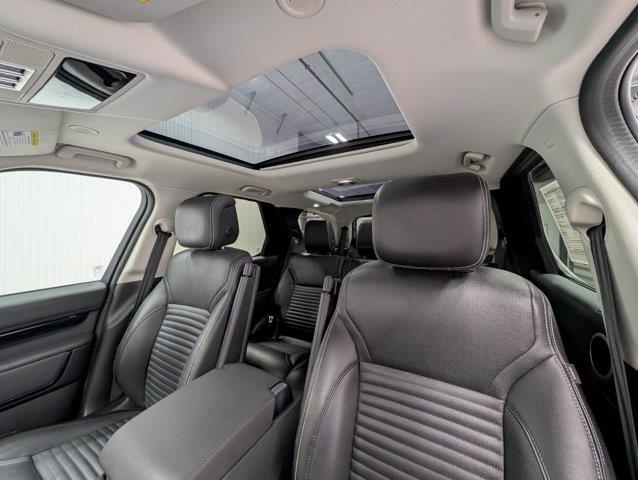 2024 Land Rover Discovery - $28,499
