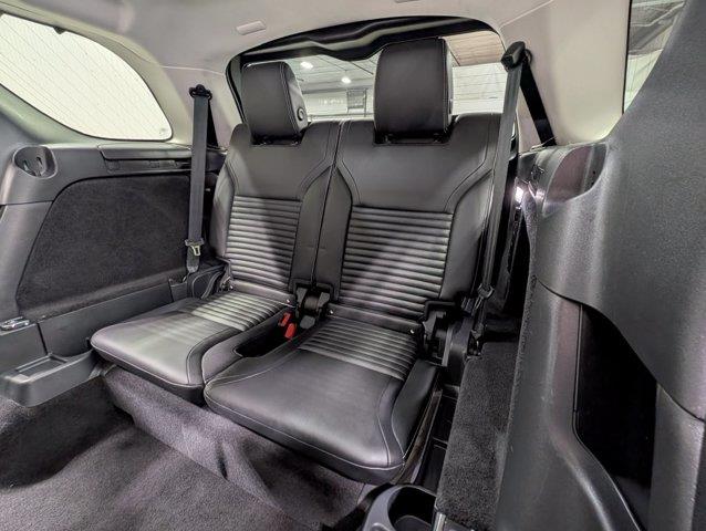 2024 Land Rover Discovery - $28,499
