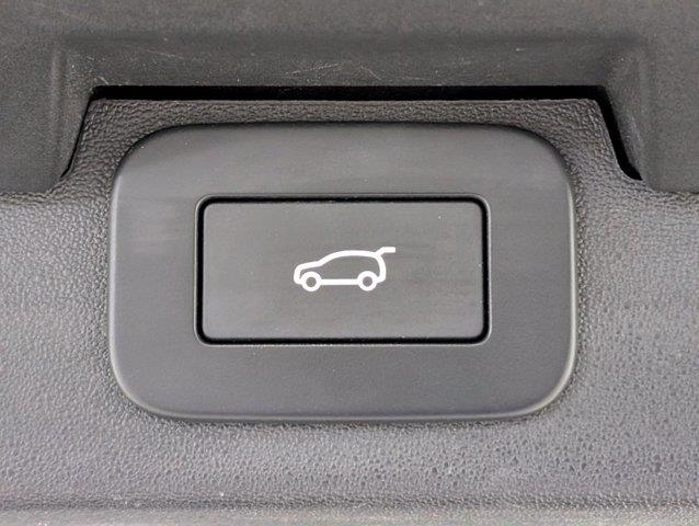 2024 Land Rover Discovery - $28,499