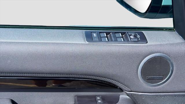 2023 Land Rover Discovery P300 S