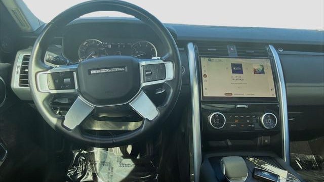 2023 Land Rover Discovery P300 S
