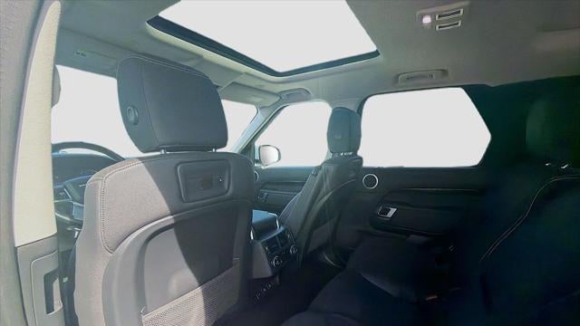 2023 Land Rover Discovery P300 S