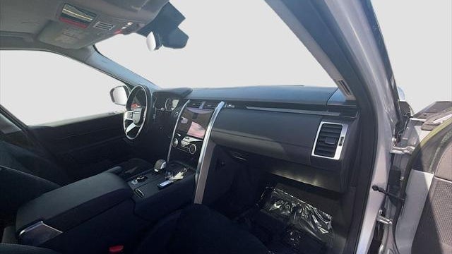 2023 Land Rover Discovery P300 S
