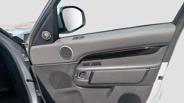 2023 Land Rover Discovery P300 S