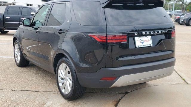 2024 Land Rover Discovery P300 S