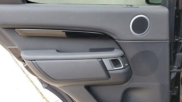2024 Land Rover Discovery P300 S
