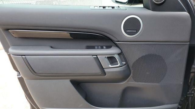 2024 Land Rover Discovery P300 S