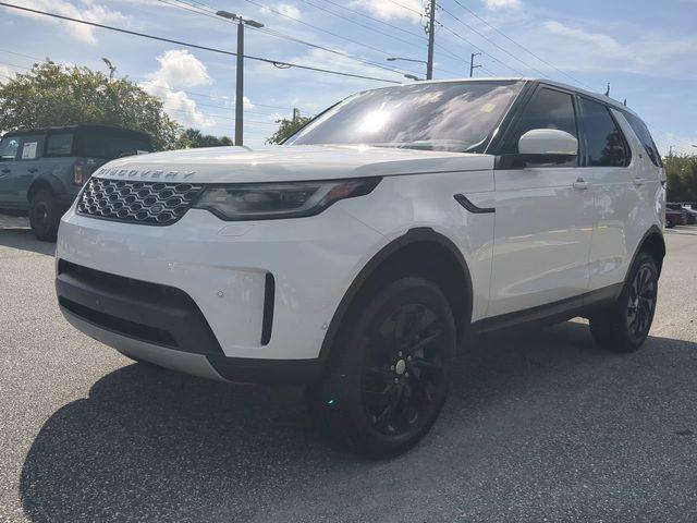 2022 Land Rover Discovery - $28,397