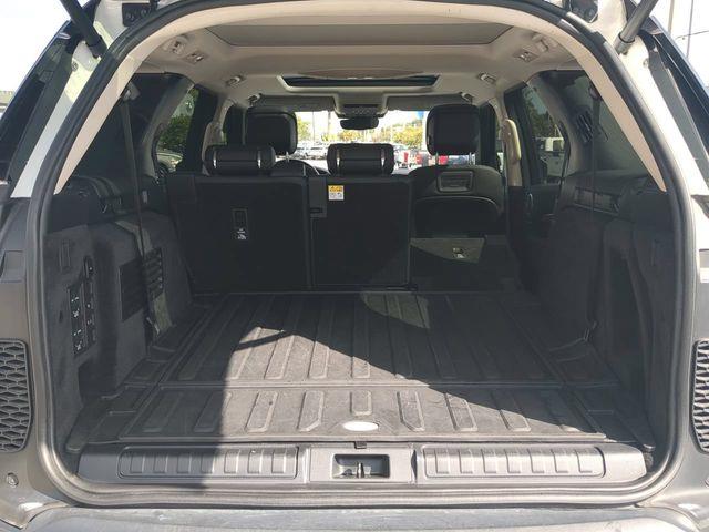 2022 Land Rover Discovery - $28,397