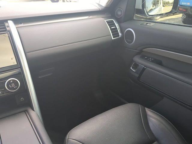 2022 Land Rover Discovery - $28,397