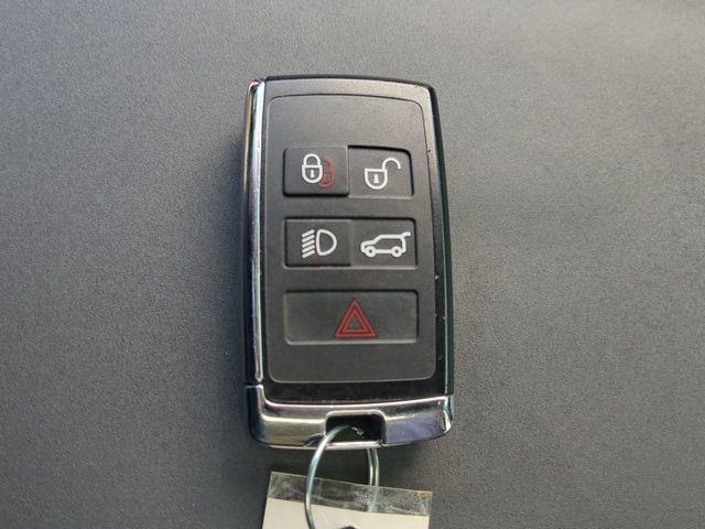 2022 Land Rover Discovery - $28,397