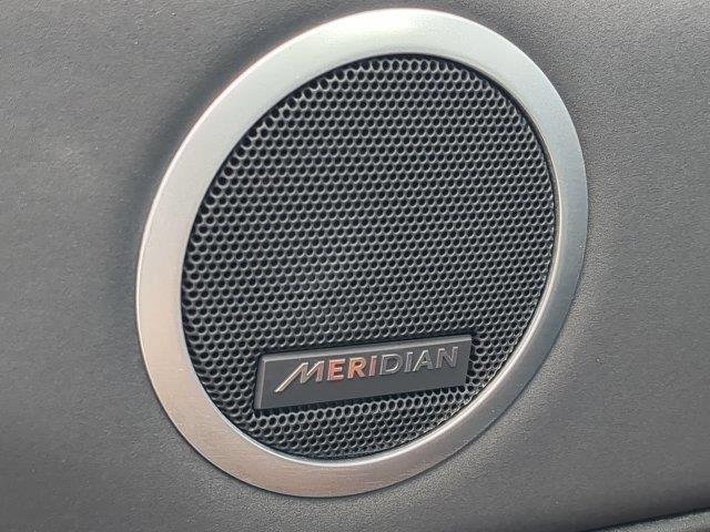 2022 Land Rover Discovery - $28,397