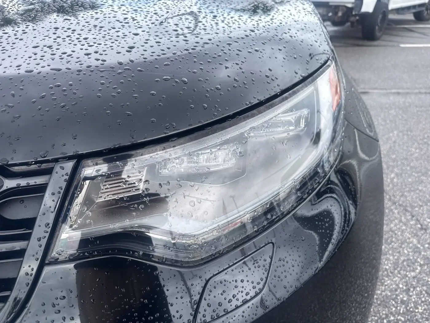 2022 Land Rover Discovery - $26,897
