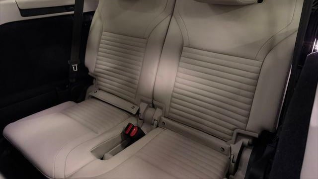 2023 Land Rover Discovery P300 S