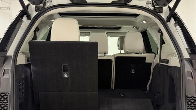 2023 Land Rover Discovery P300 S