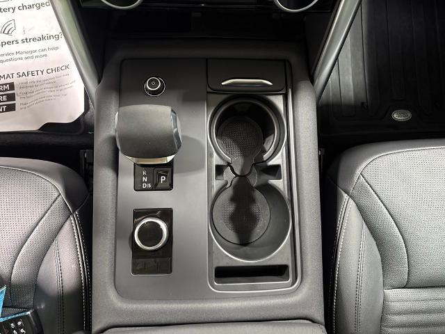 2024 Land Rover Discovery - $35,626
