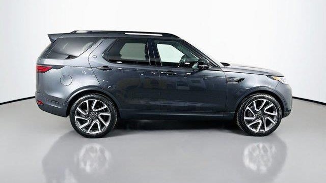 2025 Land Rover Discovery P300 S