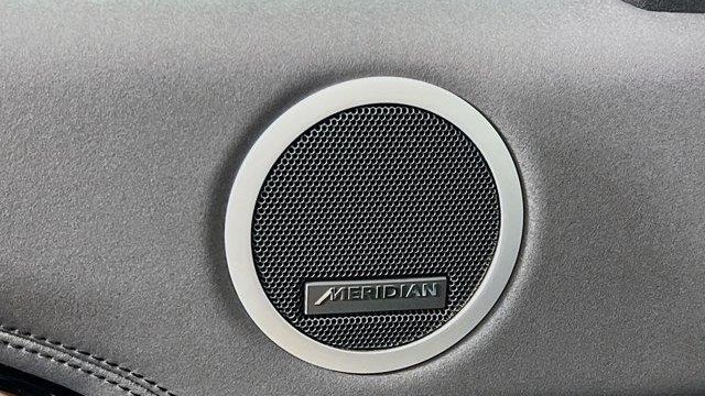 2025 Land Rover Discovery P300 S