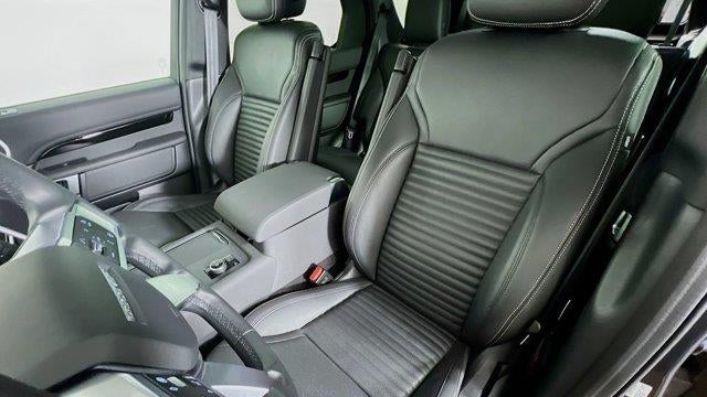 2025 Land Rover Discovery P300 S