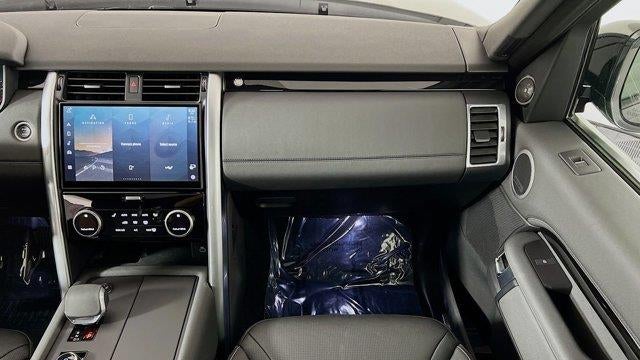 2025 Land Rover Discovery P300 S