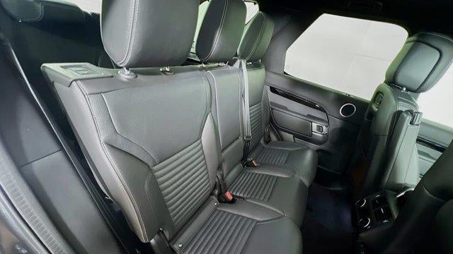2025 Land Rover Discovery P300 S