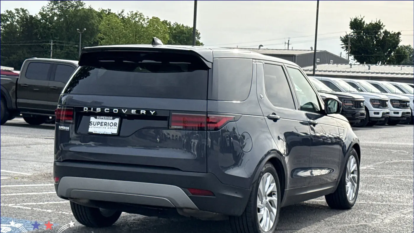 2025 Land Rover Discovery P300 S