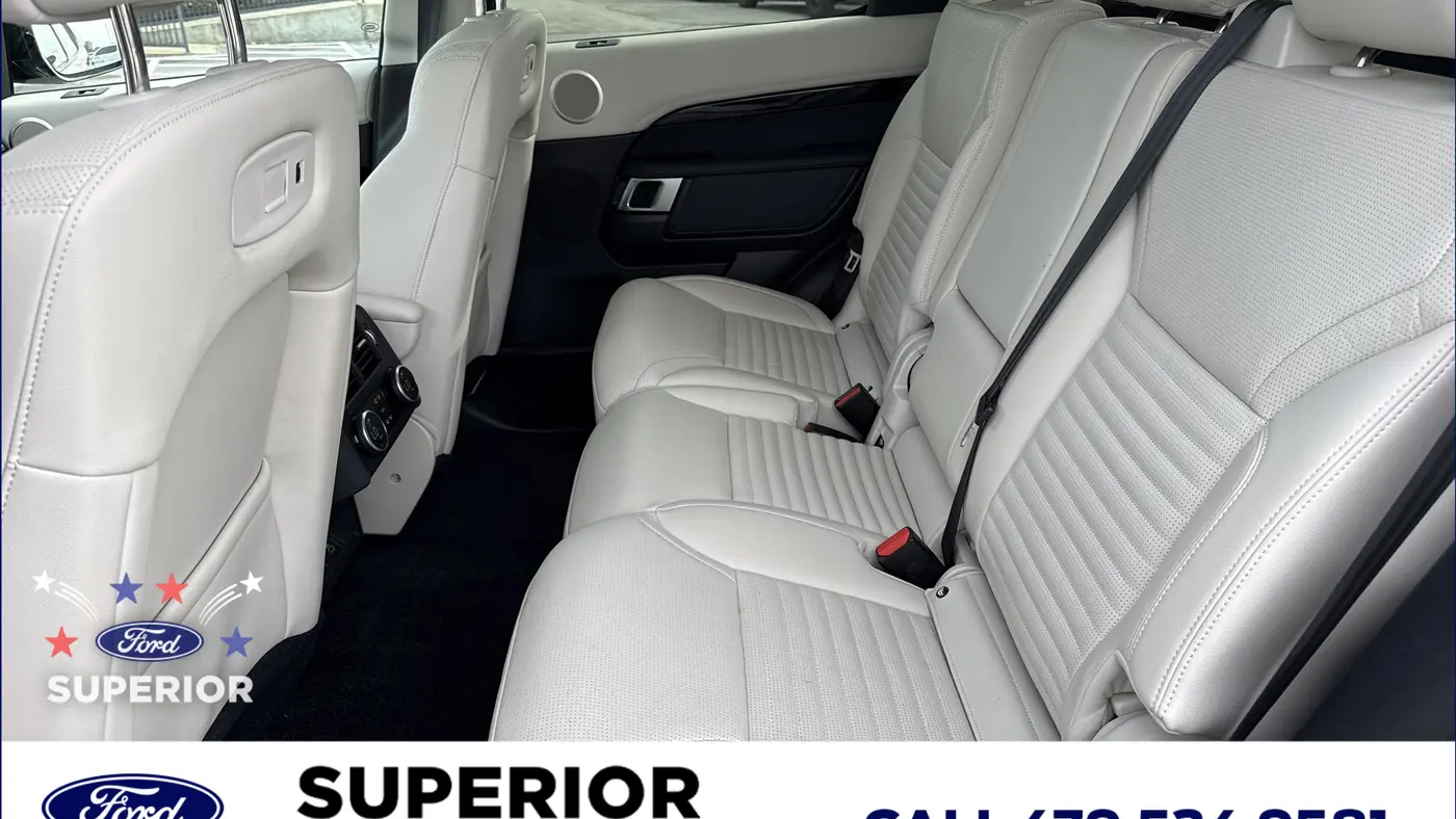 2025 Land Rover Discovery P300 S