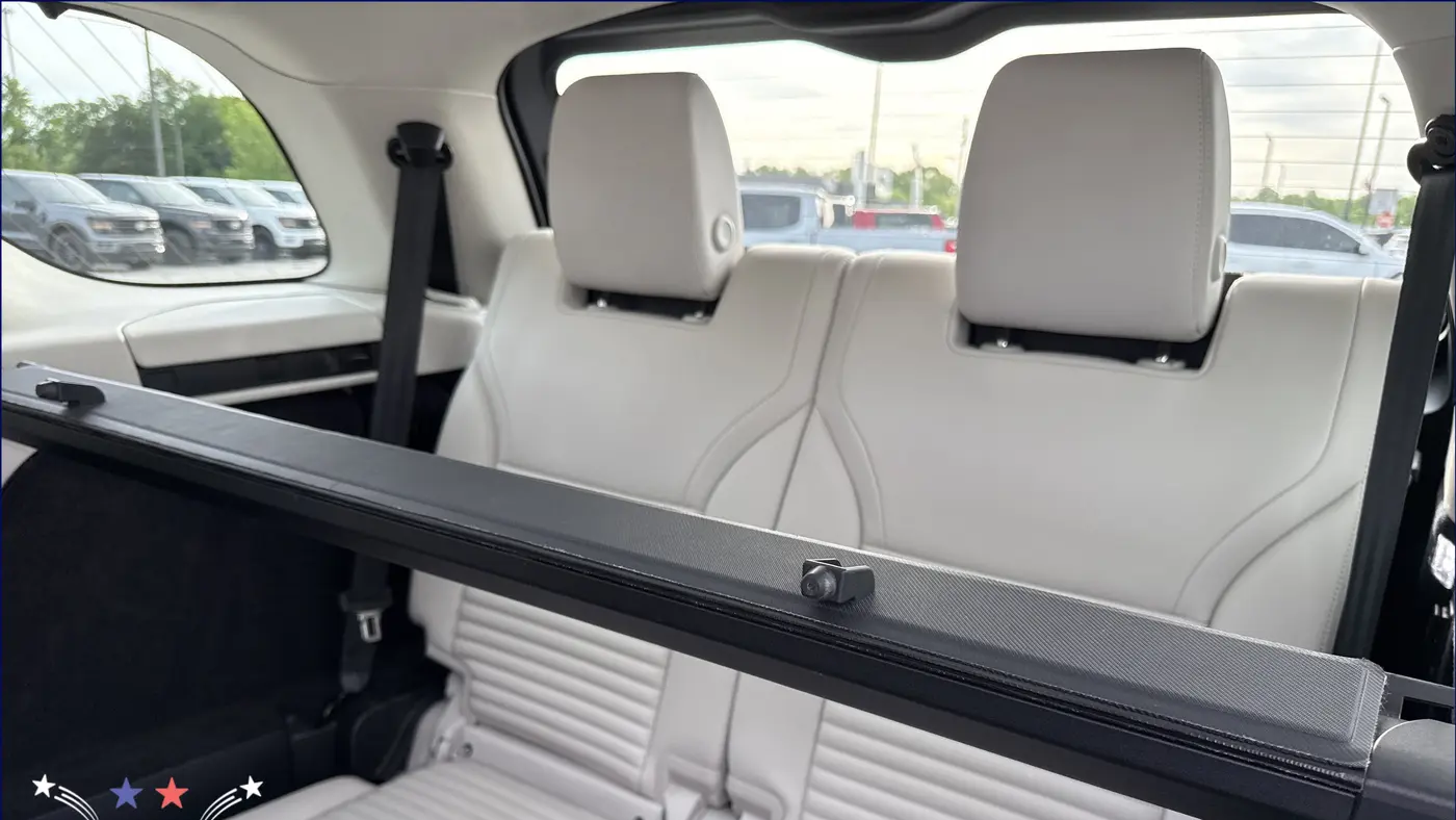 2025 Land Rover Discovery P300 S