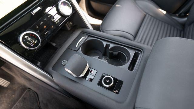 2025 Land Rover Discovery P300 S