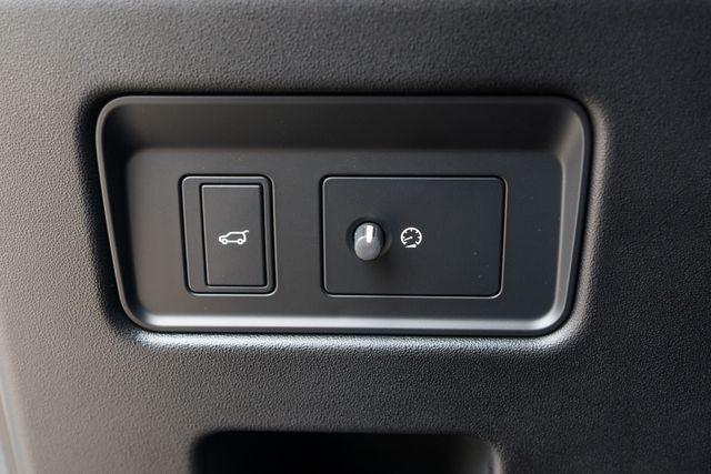 2025 Land Rover Discovery - $47,325