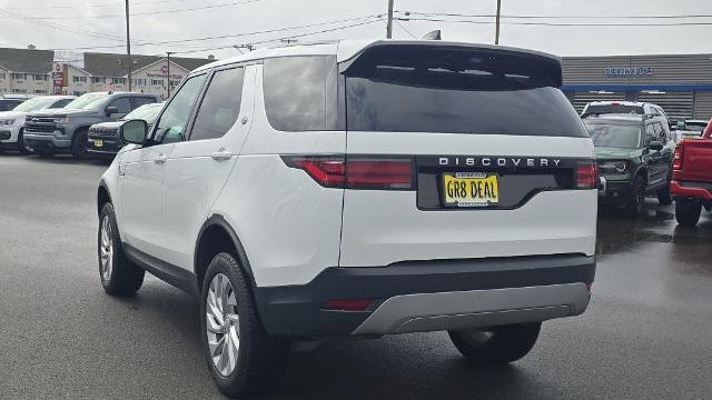 2025 Land Rover Discovery P300 S