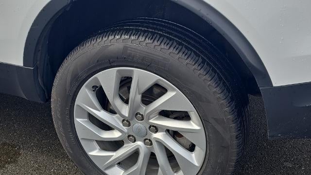 2025 Land Rover Discovery P300 S