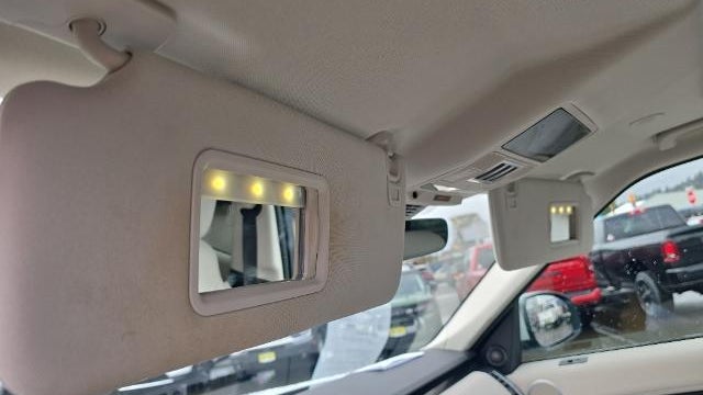 2025 Land Rover Discovery P300 S