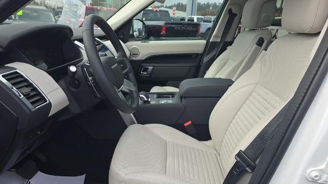 2025 Land Rover Discovery P300 S