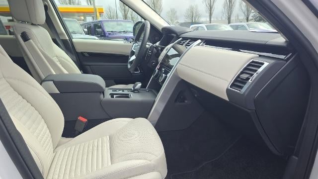 2025 Land Rover Discovery P300 S