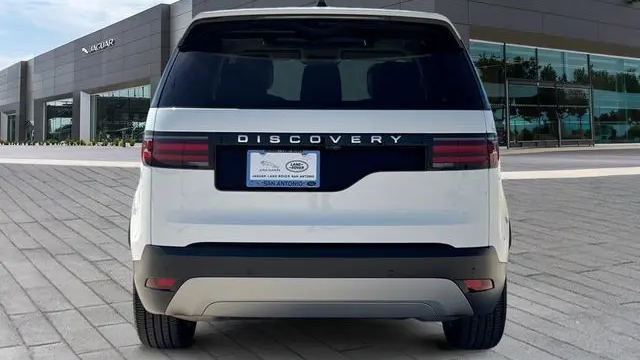 2025 Land Rover Discovery P300 S