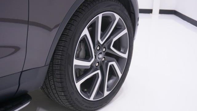 2025 Land Rover Discovery P300 S