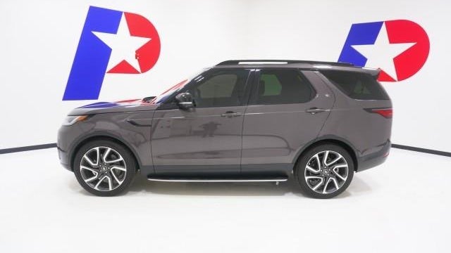 2025 Land Rover Discovery P300 S