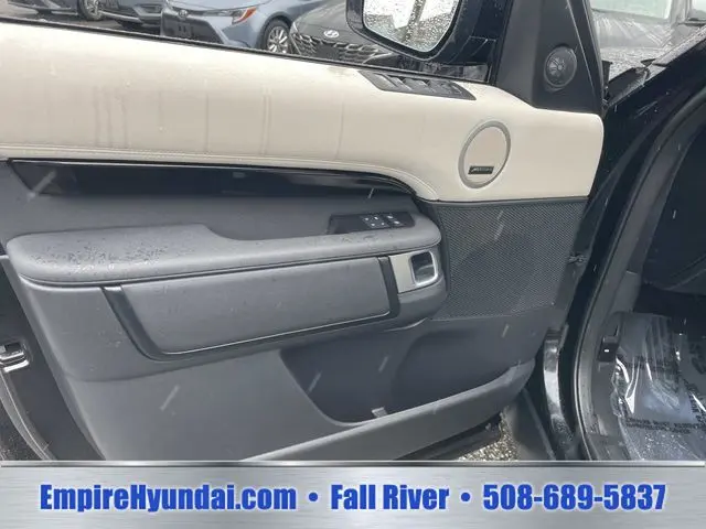 2025 Land Rover Discovery - $39,990